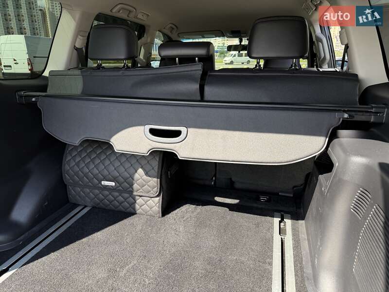 Внедорожник / Кроссовер Toyota Land Cruiser Prado 2021 в Киеве