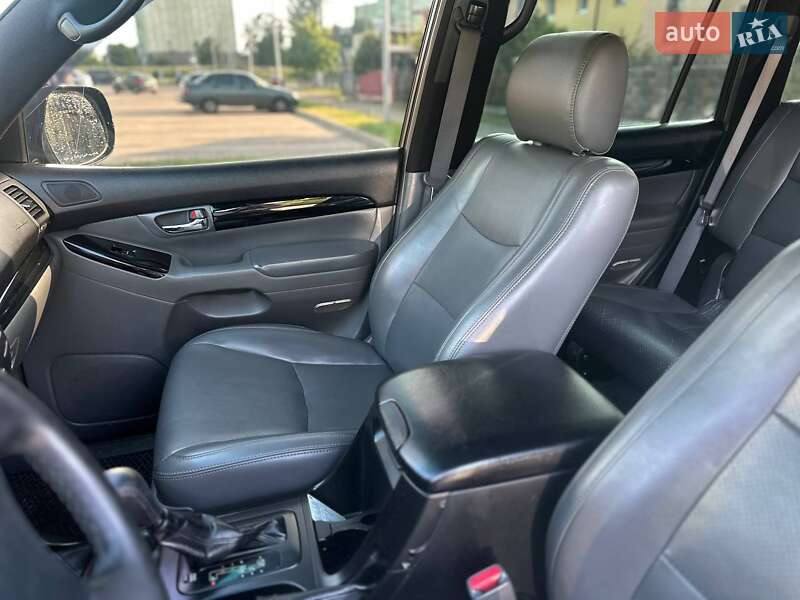 Внедорожник / Кроссовер Toyota Land Cruiser Prado 2006 в Стрые