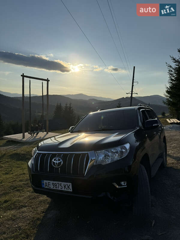Внедорожник / Кроссовер Toyota Land Cruiser Prado 2018 в Кривом Роге фото 2 Внедорожник / Кроссовер Toyota Land Cruiser Prado 2018 в Кривом Роге