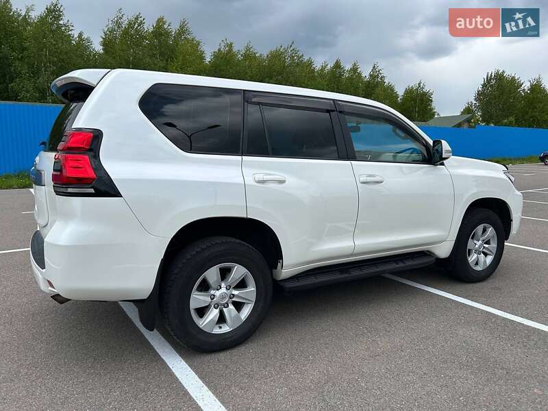 Внедорожник / Кроссовер Toyota Land Cruiser Prado 2018 в Киеве
