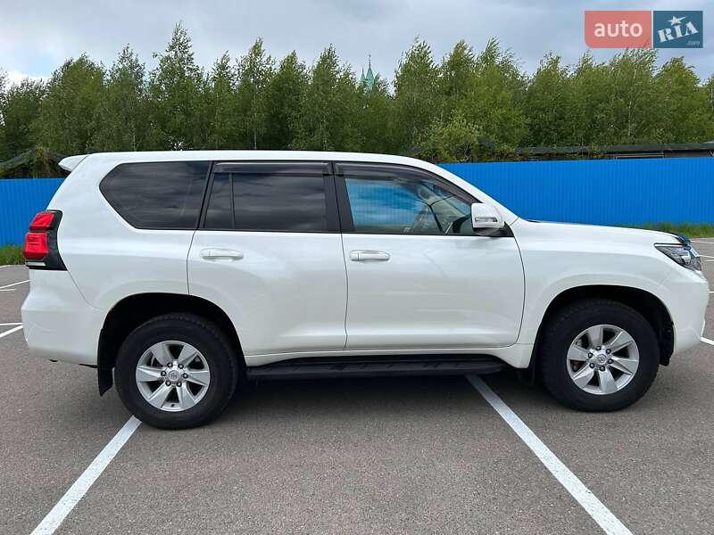 Внедорожник / Кроссовер Toyota Land Cruiser Prado 2018 в Киеве