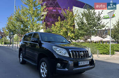 Внедорожник / Кроссовер Toyota Land Cruiser Prado 2011 в Киеве