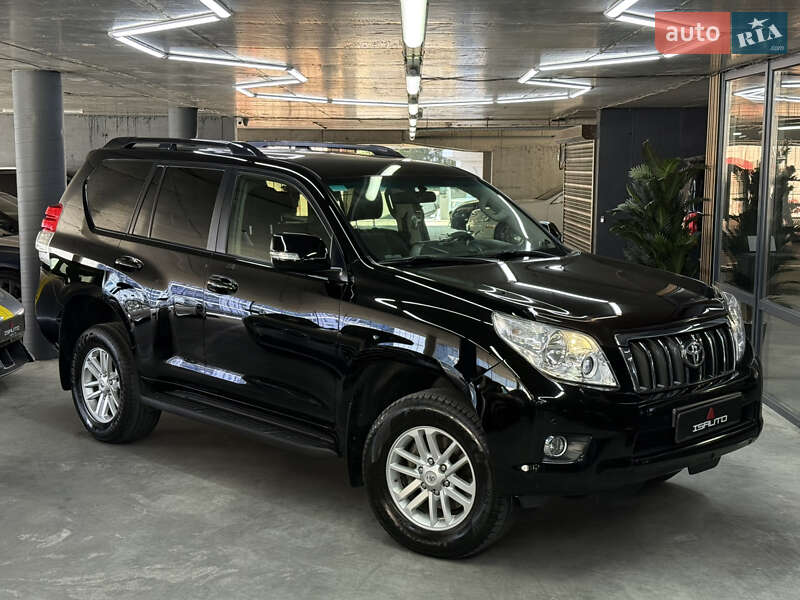 Toyota Land Cruiser Prado 2013