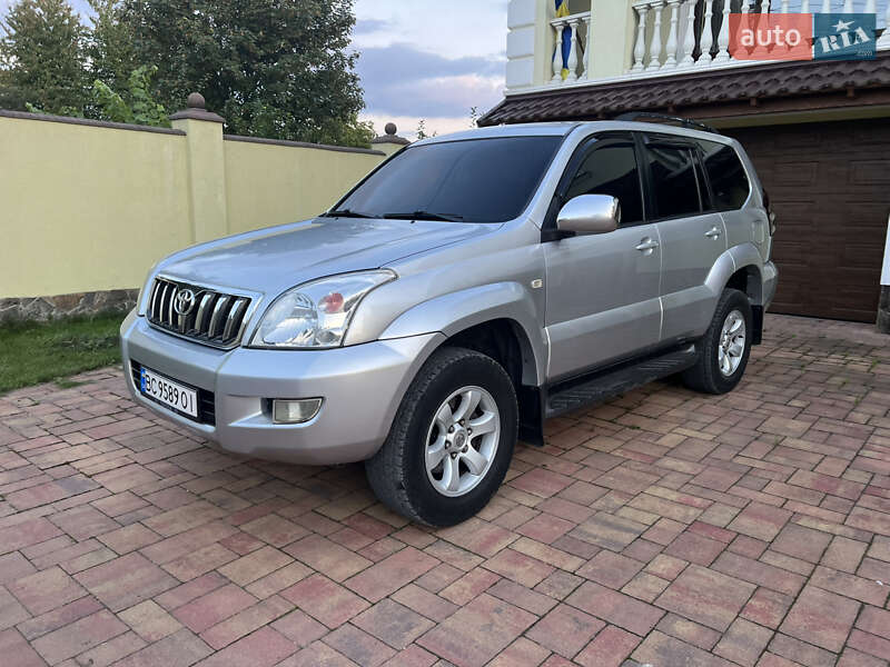 Внедорожник / Кроссовер Toyota Land Cruiser Prado 2004 в 