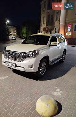 Позашляховик / Кросовер Toyota Land Cruiser Prado 2016 в Чорткові