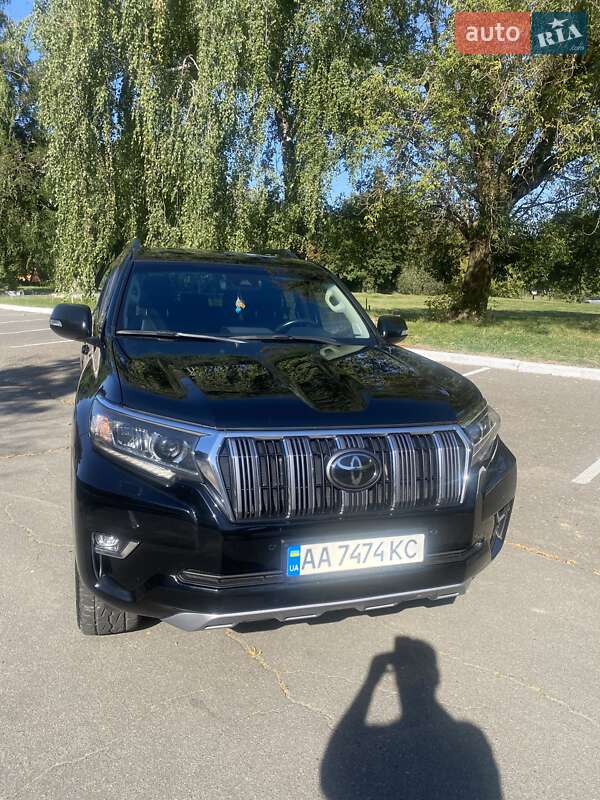 Внедорожник / Кроссовер Toyota Land Cruiser Prado 2019 в Киеве фото 7 Внедорожник / Кроссовер Toyota Land Cruiser Prado 2019 в Киеве