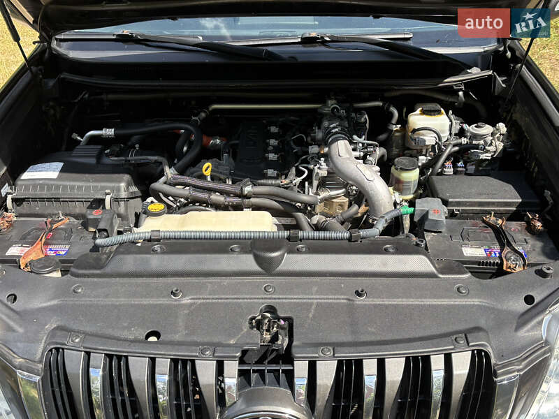 Внедорожник / Кроссовер Toyota Land Cruiser Prado 2012 в Киеве