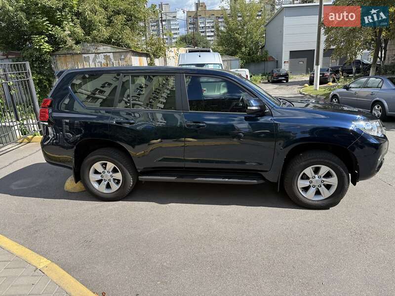 Внедорожник / Кроссовер Toyota Land Cruiser Prado 2017 в Киеве