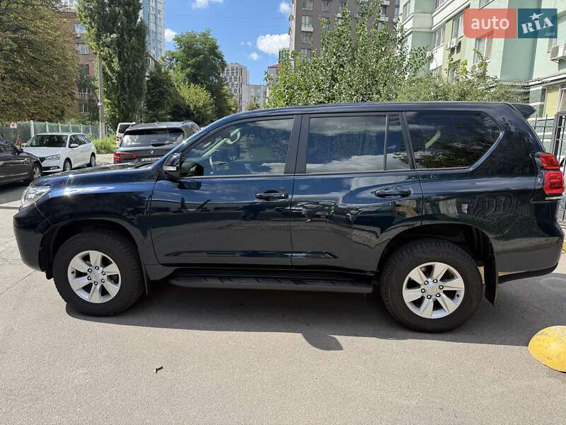Внедорожник / Кроссовер Toyota Land Cruiser Prado 2017 в Киеве