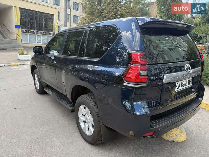 Внедорожник / Кроссовер Toyota Land Cruiser Prado 2017 в Киеве