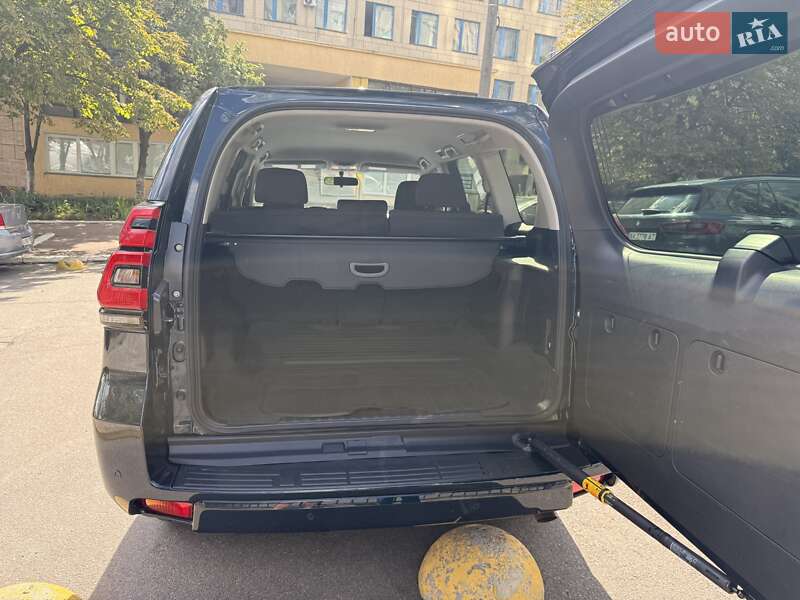 Внедорожник / Кроссовер Toyota Land Cruiser Prado 2017 в Киеве