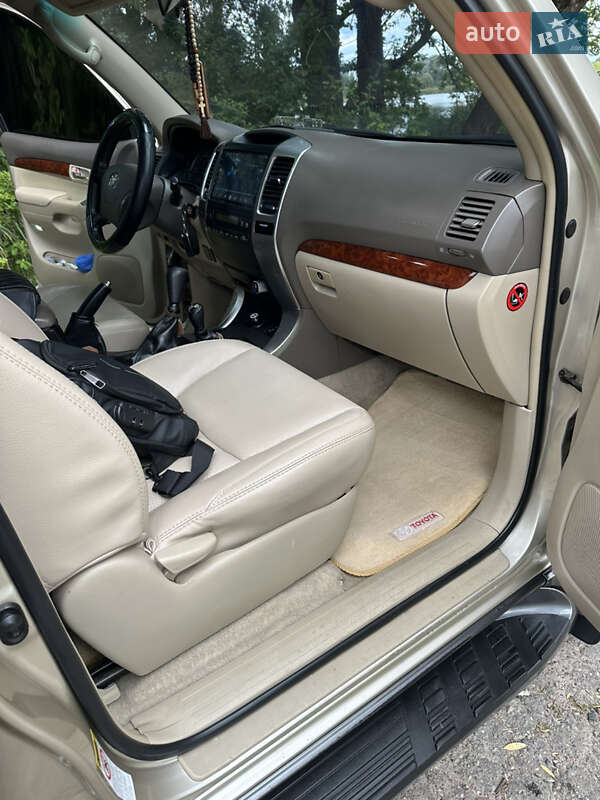 Внедорожник / Кроссовер Toyota Land Cruiser Prado 2007 в Киеве