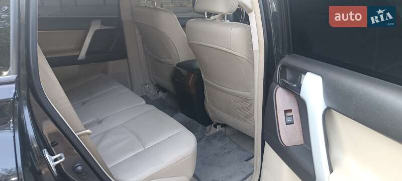 Внедорожник / Кроссовер Toyota Land Cruiser Prado 2010 в Николаеве