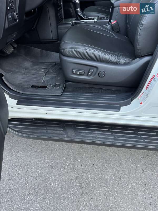 Внедорожник / Кроссовер Toyota Land Cruiser Prado 2019 в Виннице фото 29 Внедорожник / Кроссовер Toyota Land Cruiser Prado 2019 в Виннице