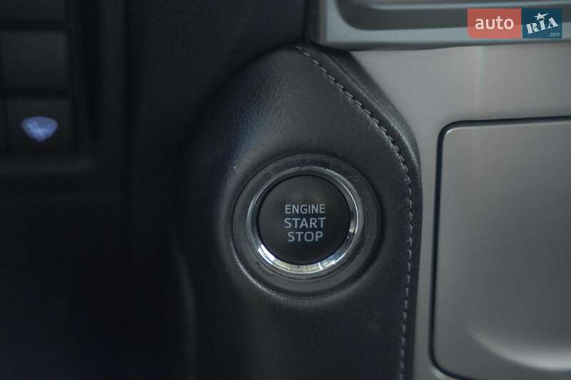 Внедорожник / Кроссовер Toyota Land Cruiser Prado 2020 в Черновцах