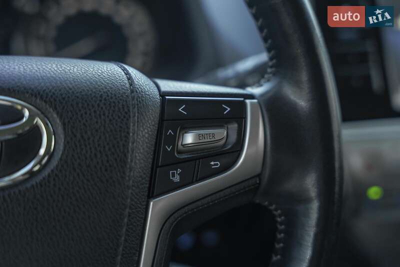 Внедорожник / Кроссовер Toyota Land Cruiser Prado 2020 в Черновцах