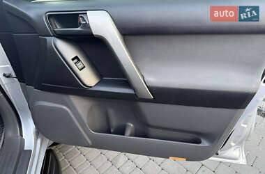 Внедорожник / Кроссовер Toyota Land Cruiser Prado 2012 в 