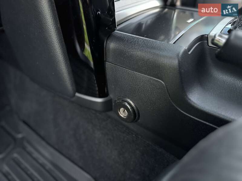 Внедорожник / Кроссовер Toyota Land Cruiser Prado 2013 в Киеве