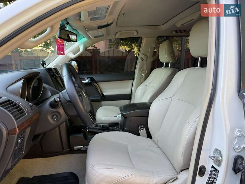 Внедорожник / Кроссовер Toyota Land Cruiser Prado 2010 в Киеве фото 5 Внедорожник / Кроссовер Toyota Land Cruiser Prado 2010 в Киеве