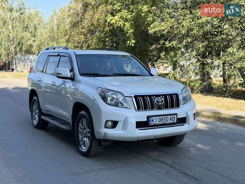Toyota Land Cruiser Prado 2010