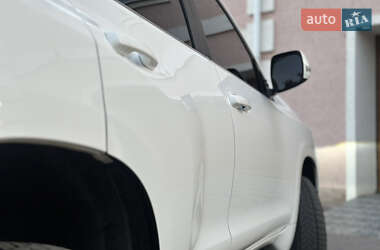 Позашляховик / Кросовер Toyota Land Cruiser Prado 2019 в 