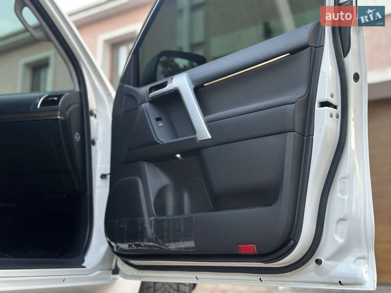 Позашляховик / Кросовер Toyota Land Cruiser Prado 2019 в Вінниці фото 90 Позашляховик / Кросовер Toyota Land Cruiser Prado 2019 в Вінниці