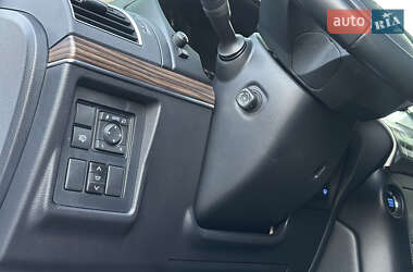 Позашляховик / Кросовер Toyota Land Cruiser Prado 2019 в 