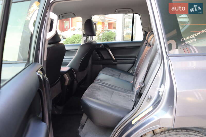 Внедорожник / Кроссовер Toyota Land Cruiser Prado 2013 в Львове