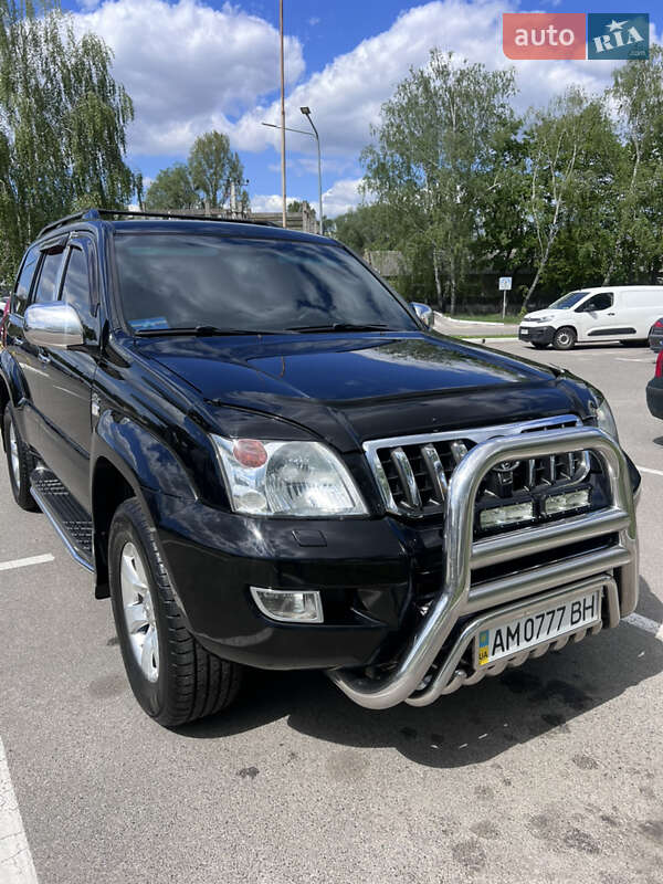 Позашляховик / Кросовер Toyota Land Cruiser Prado 2006 в Києві