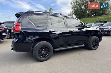 Позашляховик / Кросовер Toyota Land Cruiser Prado 2021 в  фото 5 Позашляховик / Кросовер Toyota Land Cruiser Prado 2021 в
