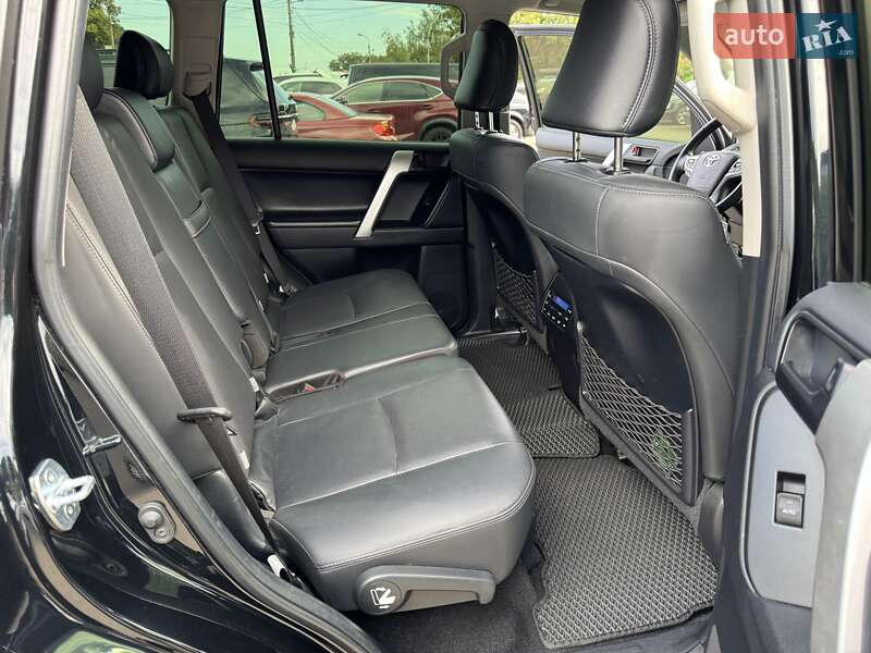 Внедорожник / Кроссовер Toyota Land Cruiser Prado 2021 в Киеве