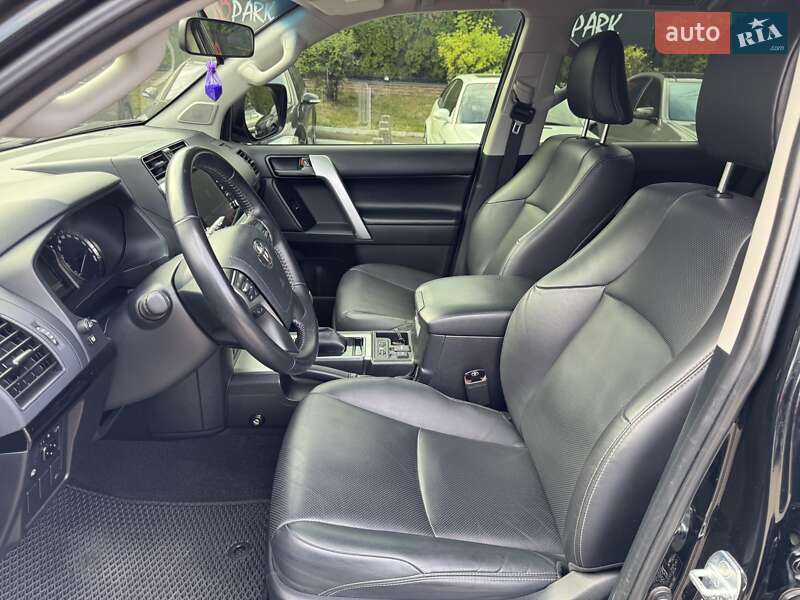 Внедорожник / Кроссовер Toyota Land Cruiser Prado 2021 в Киеве