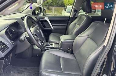 Позашляховик / Кросовер Toyota Land Cruiser Prado 2021 в  фото 26 Позашляховик / Кросовер Toyota Land Cruiser Prado 2021 в
