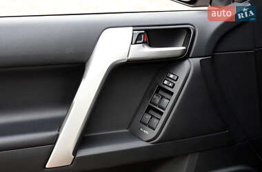 Позашляховик / Кросовер Toyota Land Cruiser Prado 2021 в  фото 42 Позашляховик / Кросовер Toyota Land Cruiser Prado 2021 в