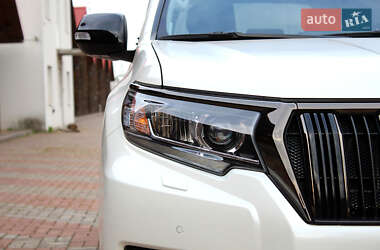 Позашляховик / Кросовер Toyota Land Cruiser Prado 2021 в  фото 29 Позашляховик / Кросовер Toyota Land Cruiser Prado 2021 в