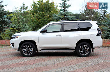 Позашляховик / Кросовер Toyota Land Cruiser Prado 2021 в  фото 9 Позашляховик / Кросовер Toyota Land Cruiser Prado 2021 в