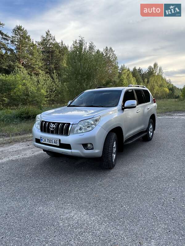 Позашляховик / Кросовер Toyota Land Cruiser Prado 2012 в Черкасах