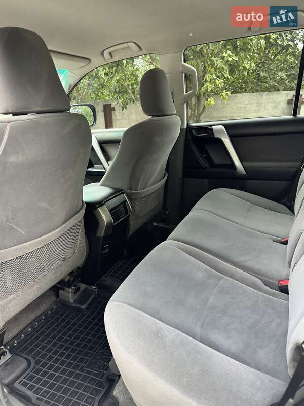 Позашляховик / Кросовер Toyota Land Cruiser Prado 2012 в Черкасах