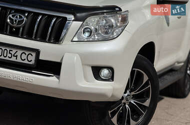 Внедорожник / Кроссовер Toyota Land Cruiser Prado 2010 в 