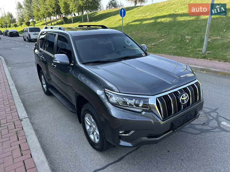 Внедорожник / Кроссовер Toyota Land Cruiser Prado 2020 в Киеве
