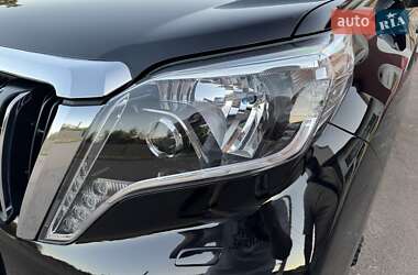 Внедорожник / Кроссовер Toyota Land Cruiser Prado 2015 в 