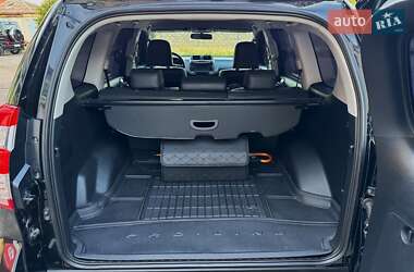 Внедорожник / Кроссовер Toyota Land Cruiser Prado 2015 в 