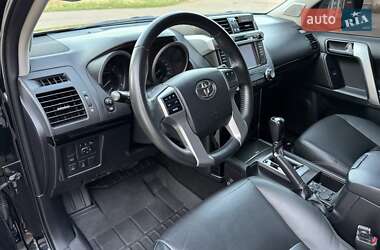 Внедорожник / Кроссовер Toyota Land Cruiser Prado 2015 в 