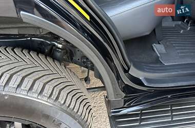 Внедорожник / Кроссовер Toyota Land Cruiser Prado 2015 в 