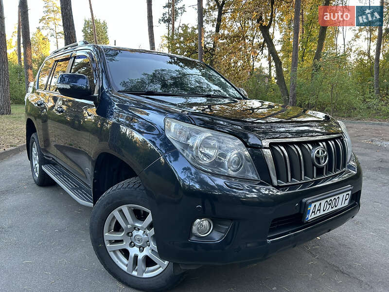 Toyota Land Cruiser Prado 2011