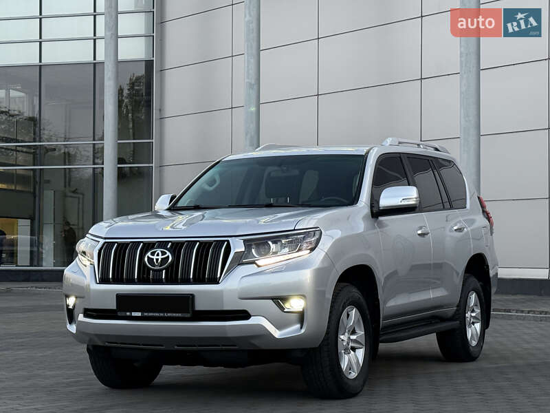 Внедорожник / Кроссовер Toyota Land Cruiser Prado 2021 в Киеве