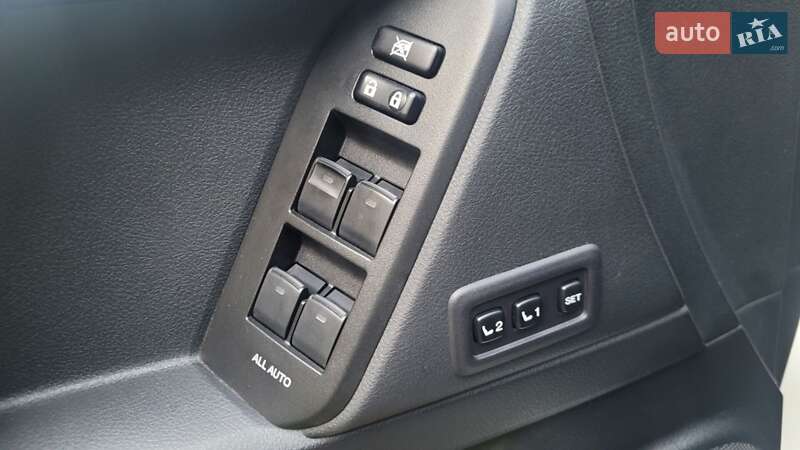 Позашляховик / Кросовер Toyota Land Cruiser Prado 2020 в Львові