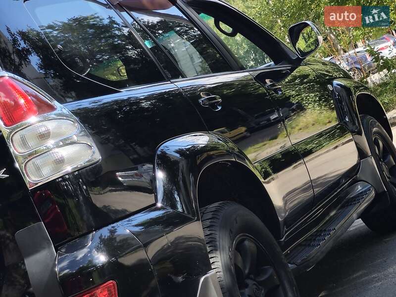 Позашляховик / Кросовер Toyota Land Cruiser Prado 2005 в Львові