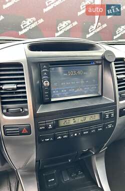 Внедорожник / Кроссовер Toyota Land Cruiser Prado 2006 в 