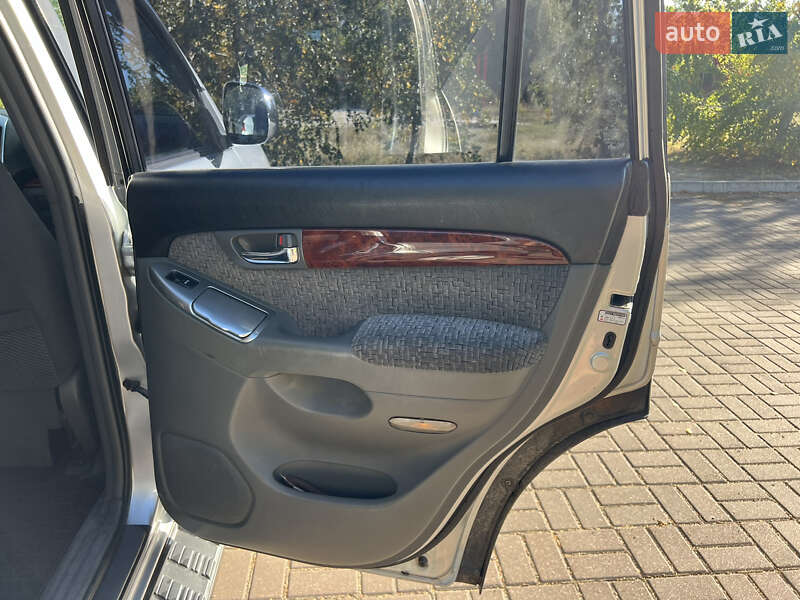 Внедорожник / Кроссовер Toyota Land Cruiser Prado 2006 в Кременчуге фото 13 Внедорожник / Кроссовер Toyota Land Cruiser Prado 2006 в Кременчуге